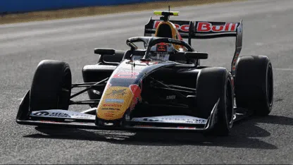 Mattia Colnaghi tuvo un buen arranque y finalizó tercero en la mañana de test de la F3 en Jerez Mattia Colnaghi tuvo un buen arranque y finalizó tercero en la mañana de test de la F3 en Jerez