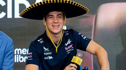 La novedad con la que Colapinto llegó a México La novedad con la que Colapinto llegó a México