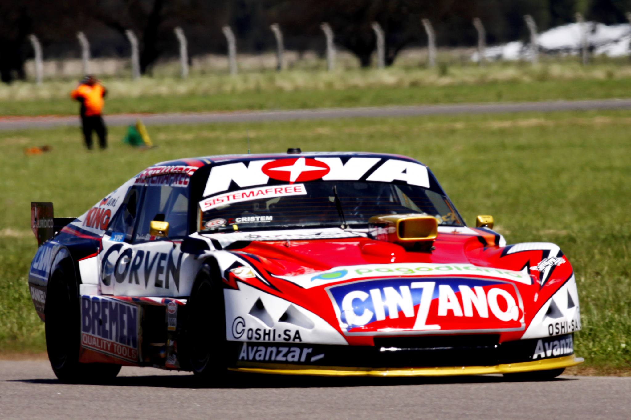 Rossi sopla en Trelew