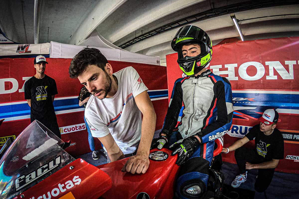 Facundo Medina sube a 300cc Facundo Medina sube a 300cc