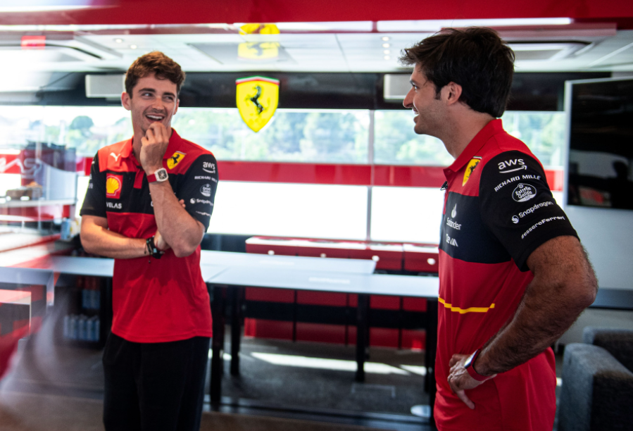 1-2 de Ferrari en la FP1 1-2 de Ferrari en la FP1