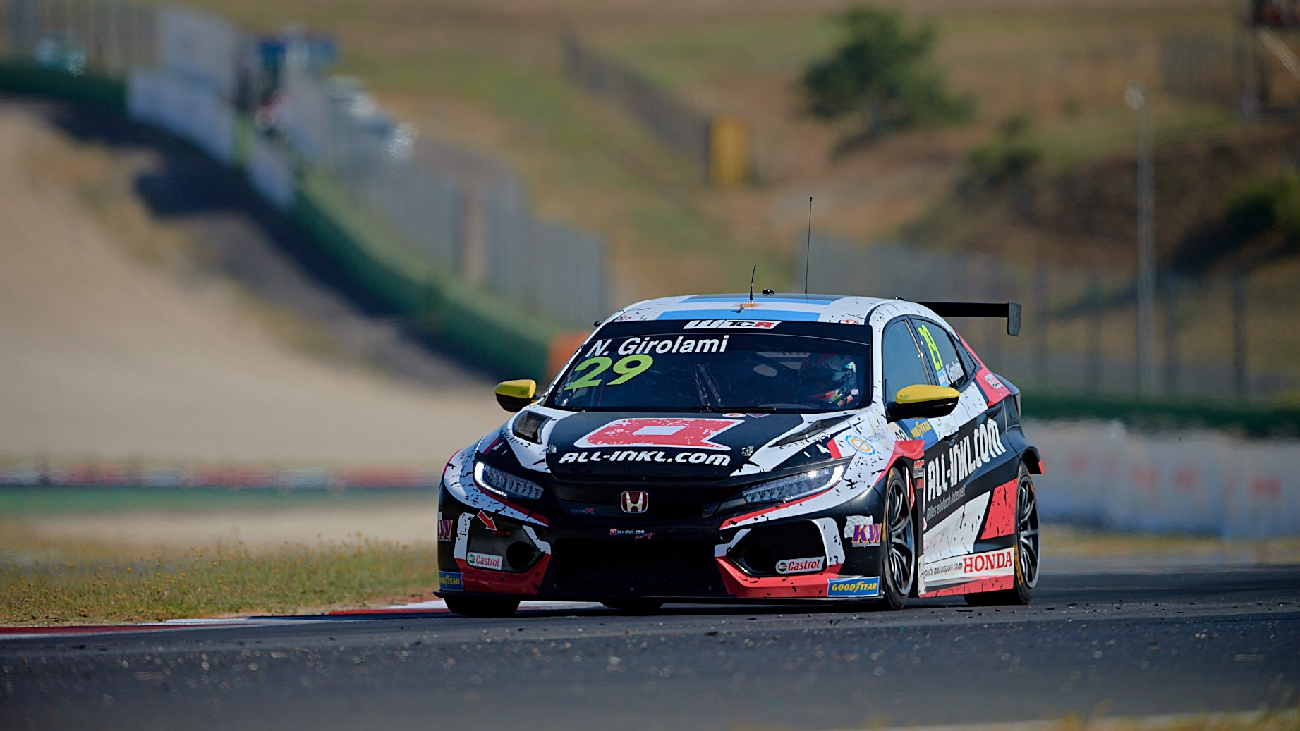 WTCR: Bebu Girolami ganó una carrera marcada por el escándalo WTCR: Bebu Girolami ganó una carrera marcada por el escándalo