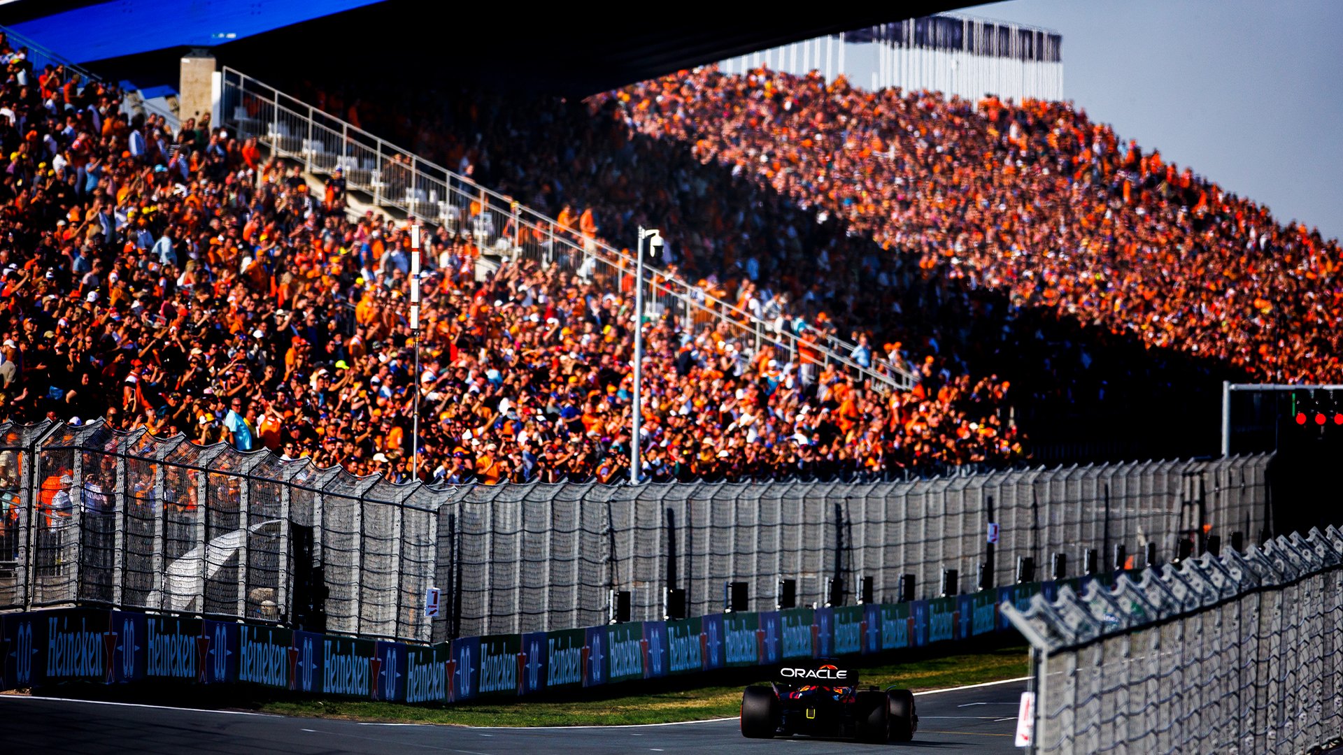 F1: Max Verstappen provoca la euforia de la marea naranja en Zandvoort F1: Max Verstappen provoca la euforia de la marea naranja en Zandvoort