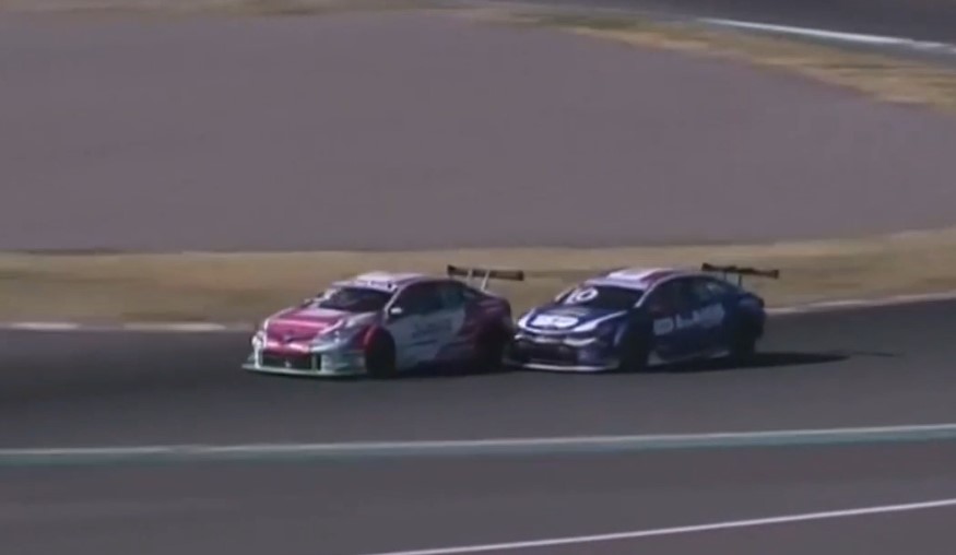 VIDEO: Pernía y Llaver se sacaron chispas en el Sprint VIDEO: Pernía y Llaver se sacaron chispas en el Sprint