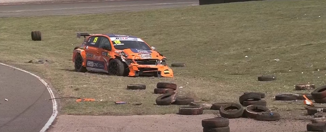 VIDEO: fort&iacute;simo accidente en el aut&oacute;dromo de Buenos Aires