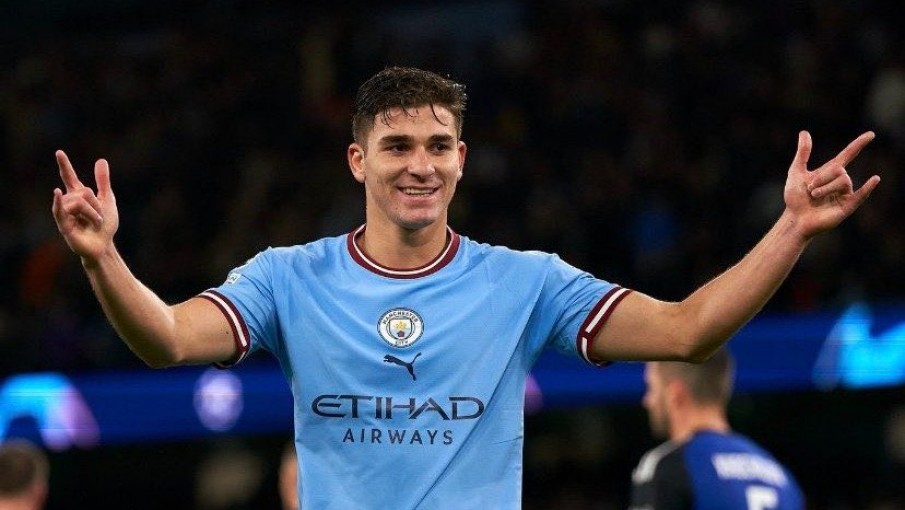 De la mano de Juli&aacute;n &Aacute;lvarez, Manchester City se qued&oacute; con la victoria