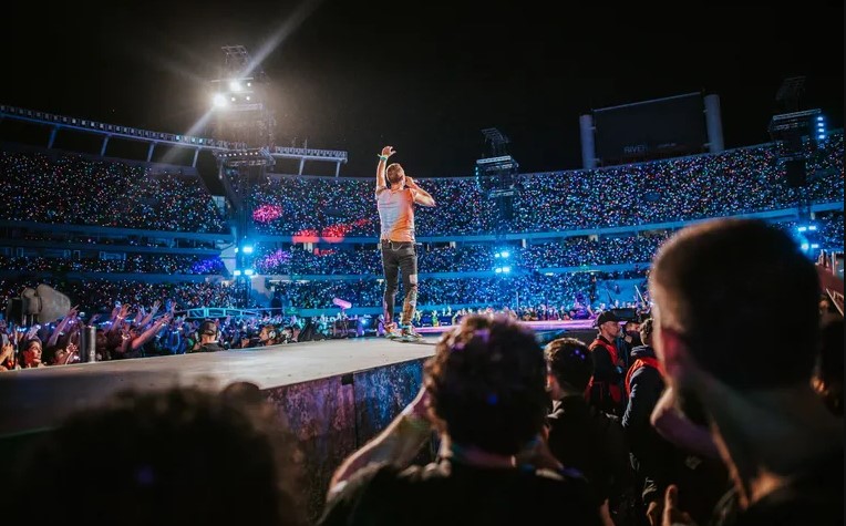 Qui&eacute;nes ser&aacute;n las estrellas que acompa&ntilde;ar&aacute;n a Coldplay en sus &uacute;ltimos shows