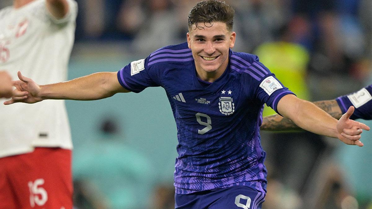Juli&aacute;n &Aacute;lvarez, intratable: sus incre&iacute;bles n&uacute;meros en sus debuts como titular