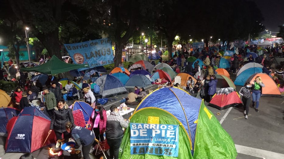 Nueva jornada de manifestaciones: piqueteros acamparán este jueves sobre la 9 de Julio Nueva jornada de manifestaciones: piqueteros acamparán este jueves sobre la 9 de Julio