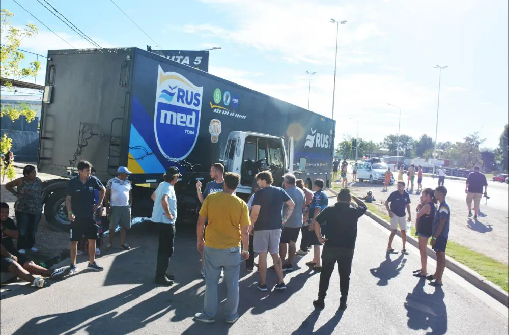 La Pampa: Un equipo de competición sufrió un accidente La Pampa: Un equipo de competición sufrió un accidente