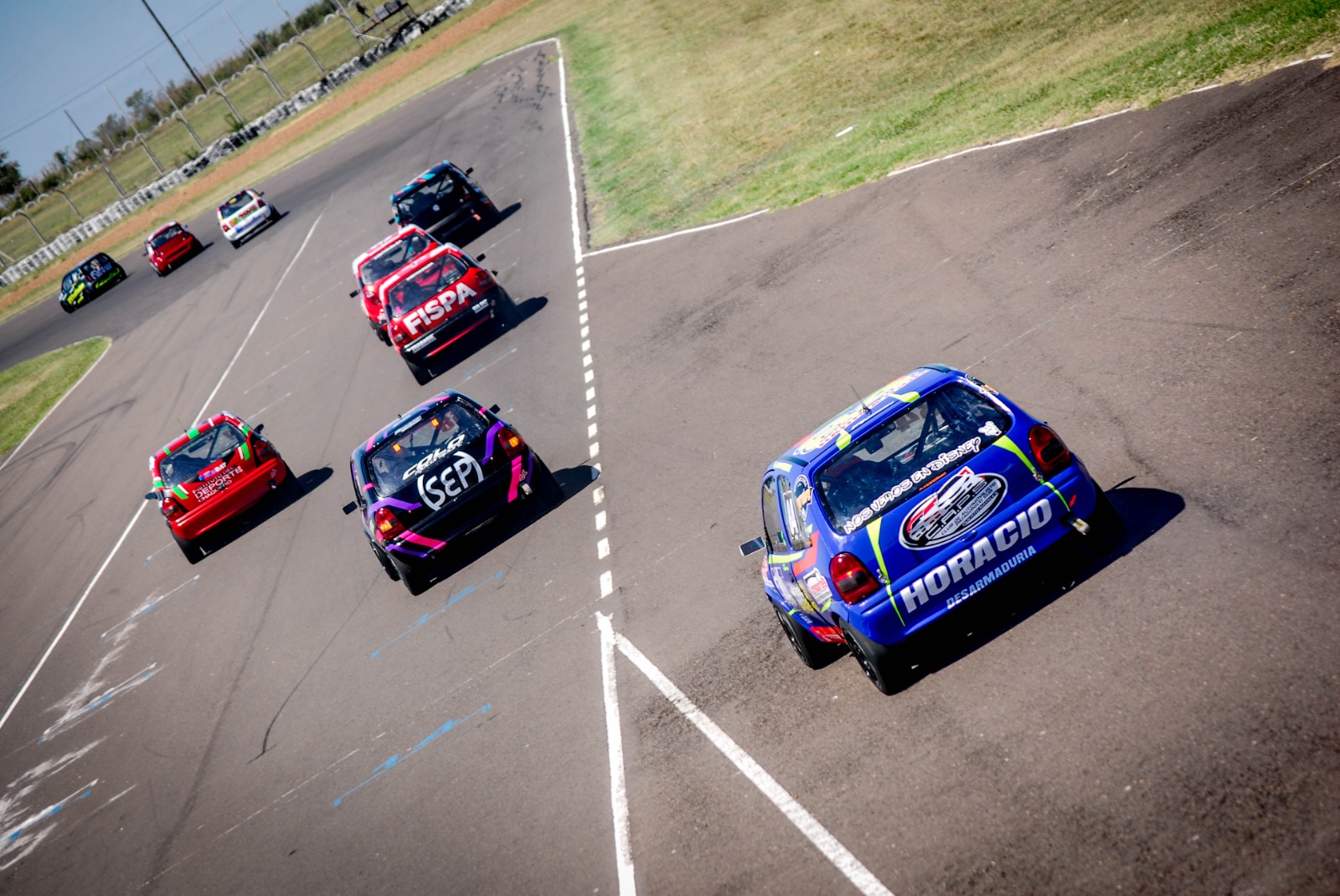 ¡En el Turismo Pista pasa de todo! Tres cambios de liderato en una vuelta ¡En el Turismo Pista pasa de todo! Tres cambios de liderato en una vuelta