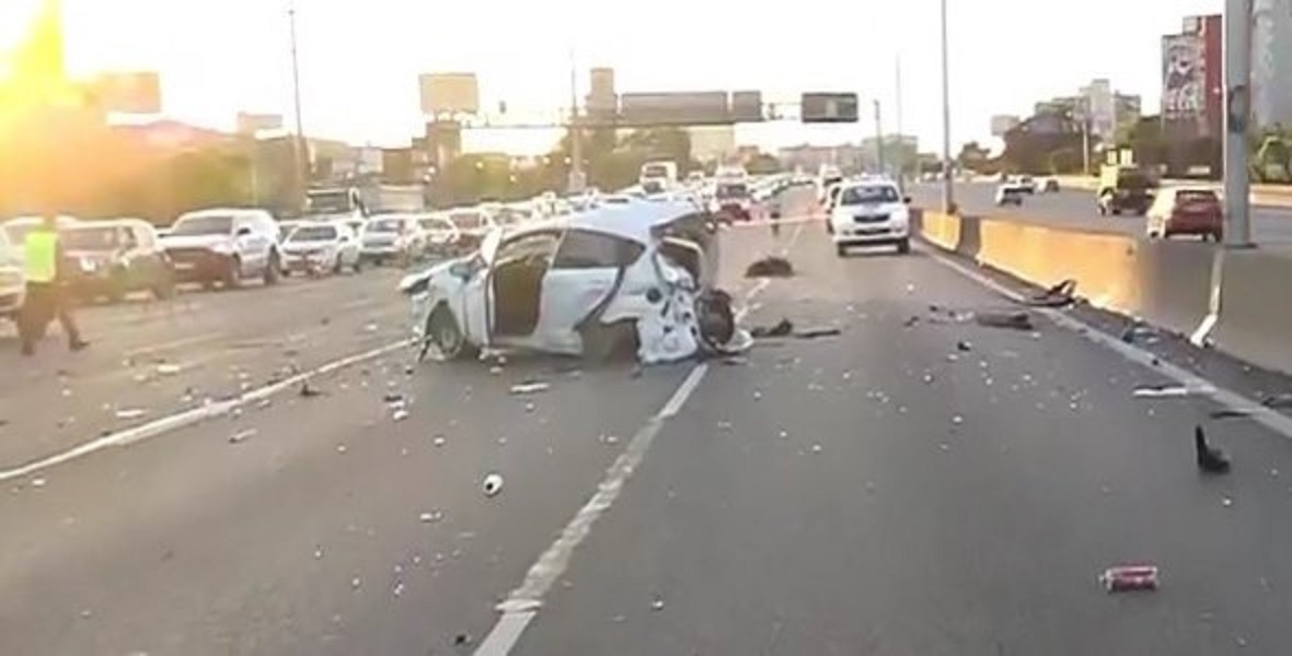 Accidente fatal en la Panamericana: una mujer de 25 años murió tras un choque múltiple Accidente fatal en la Panamericana: una mujer de 25 años murió tras un choque múltiple