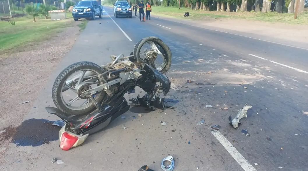 Tragedia en Mendoza: una mujer que iba en moto falleci&oacute; tras ser arrollada por una camioneta