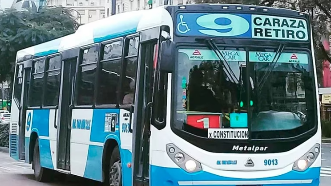 Paro de colectivos: la l&iacute;nea 9 no presta su servicio a causa de una agresi&oacute;n a un chofer