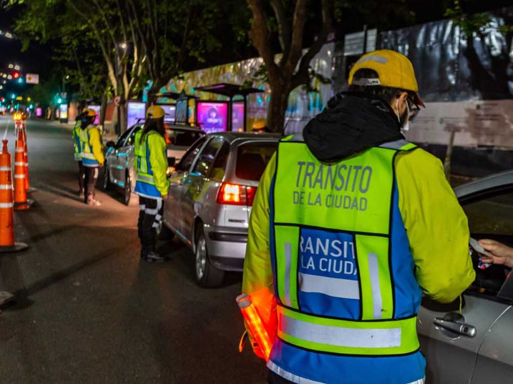 Tr&aacute;nsito: &iquest;cu&aacute;nto cuesta la multa por no llevar la licencia de conducir?