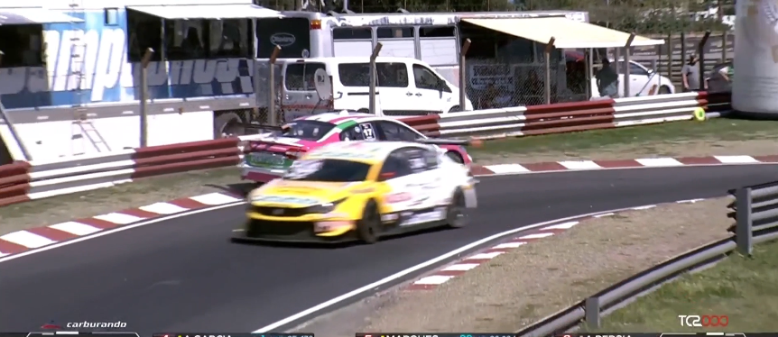 TC2000: &iexcl;Cuidado! Merlo y un trompo que casi lo complica antes de entrar a boxes