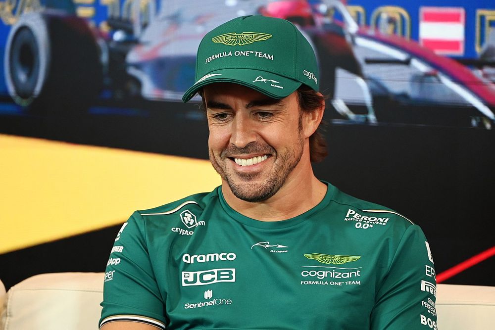 F1: Alonso sobre el gran mano a mano con P&eacute;rez "Para m&iacute; han sido como 30 vueltas con la presi&oacute;n de Checo"