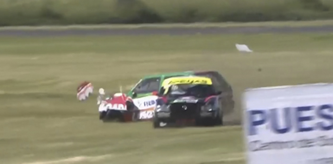 Turismo Pista: el toque que frustró las chances de campeonato de Joaquín Melo Turismo Pista: el toque que frustró las chances de campeonato de Joaquín Melo