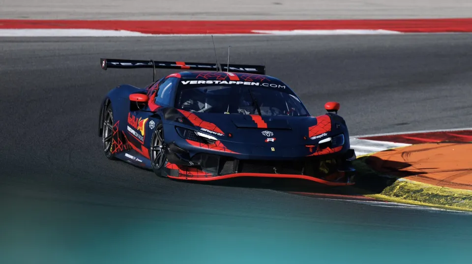 Verstappen manejó una Ferrari Verstappen manejó una Ferrari