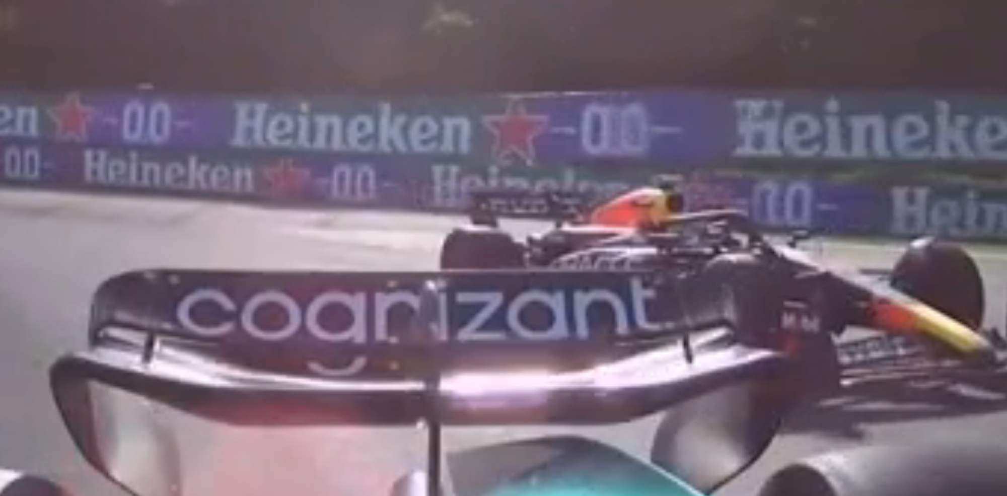 F1: ¡A bordo! Así se vivió el espectacular duelo entre Alonso y Pérez en Brasil F1: ¡A bordo! Así se vivió el espectacular duelo entre Alonso y Pérez en Brasil