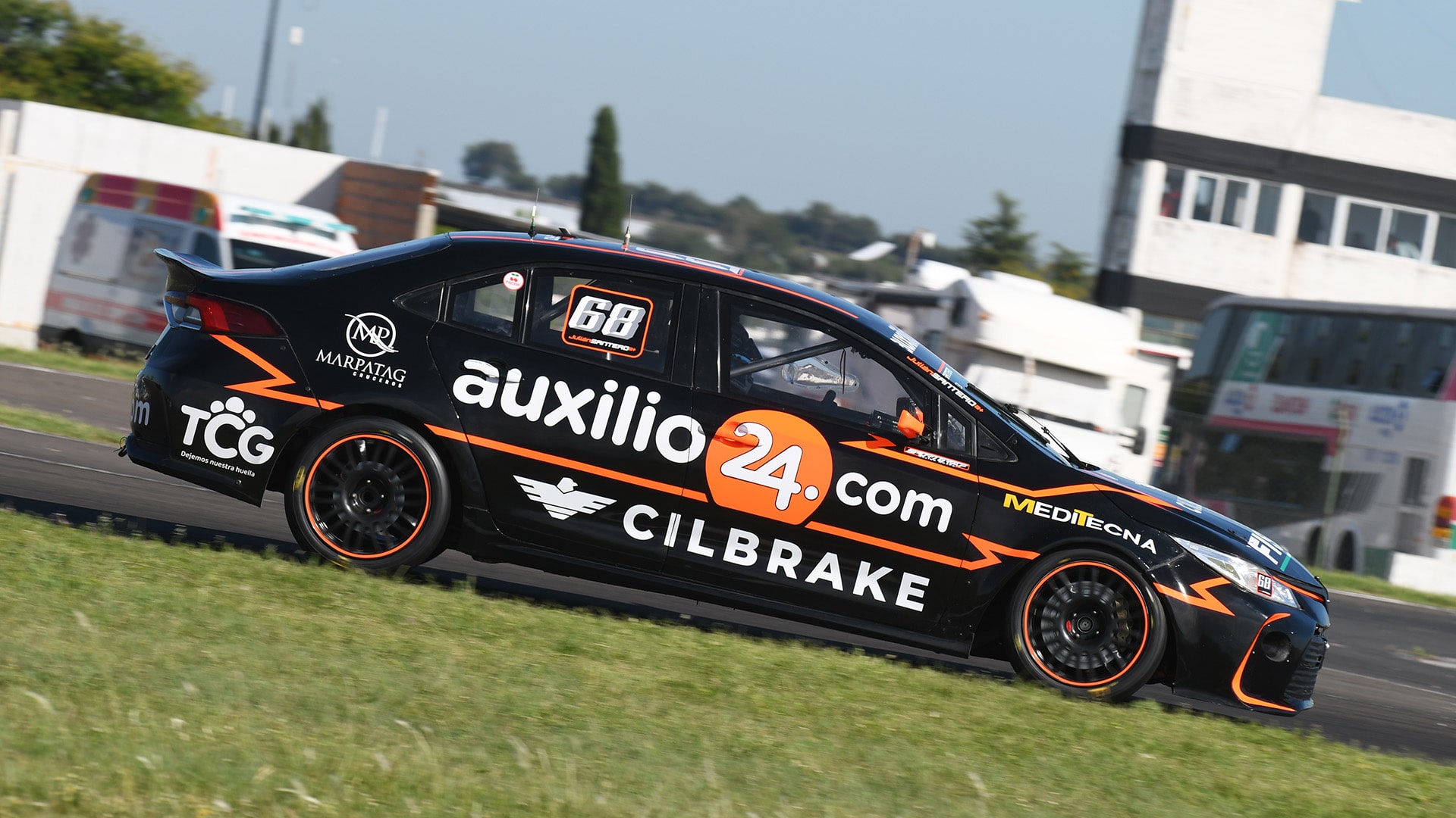 TN APAT: Santero vol&oacute; y se qued&oacute; con la pole en la Clase 3