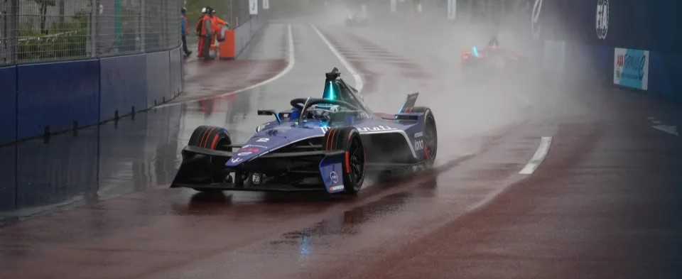 Fórmula E: Vandoorne acertó con la entrada a boxes temprana y se llevó la victoria en Tokio Fórmula E: Vandoorne acertó con la entrada a boxes temprana y se llevó la victoria en Tokio
