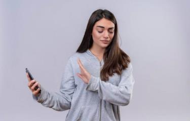 Salud y bienestar: ejercicios diarios para reducir la adicci&oacute;n al celular y recuperar la concentraci&oacute;n