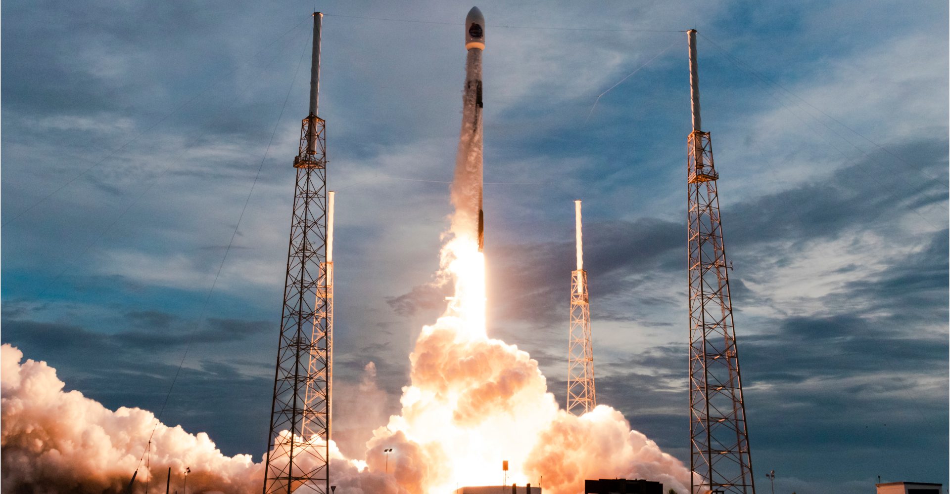 La nueva carrera espacial: qu&eacute; buscan las misiones a la Luna y Marte
