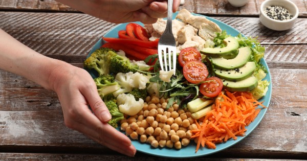Salud y bienestar: el almuerzo saludable: clave para la energ&iacute;a y la productividad