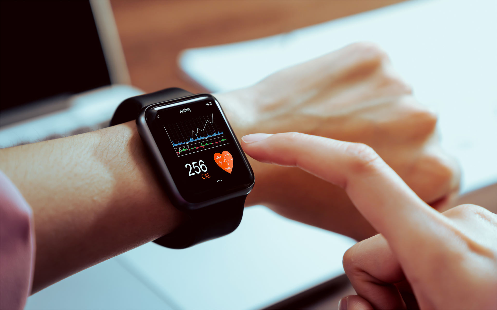 Wearables que predicen enfermedades: ¿avance médico o invasión a la privacidad? Wearables que predicen enfermedades: ¿avance médico o invasión a la privacidad?