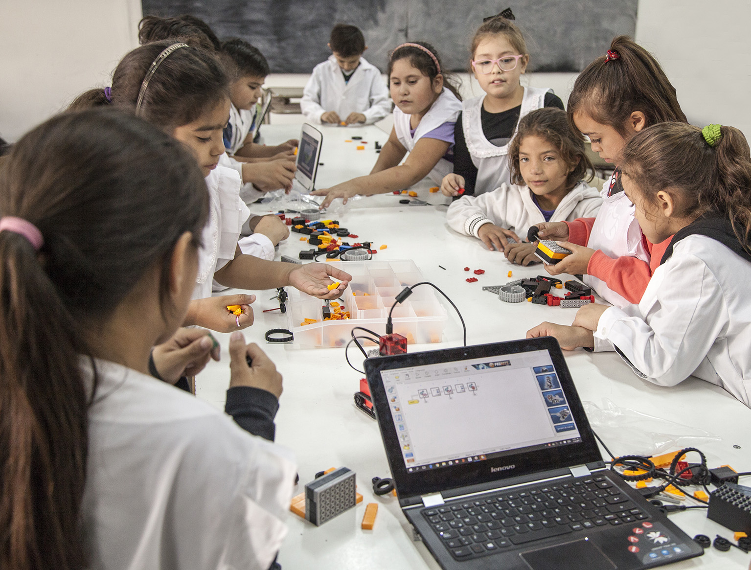 Educaci&oacute;n digital y brecha tecnol&oacute;gica: balance post pandemia