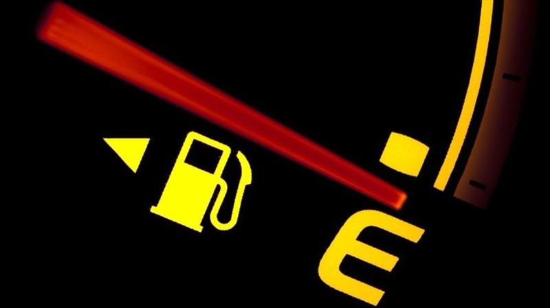 ¿Cuánto se puede manejar una vez que el tanque entra en reserva? ¿Cuánto se puede manejar una vez que el tanque entra en reserva?