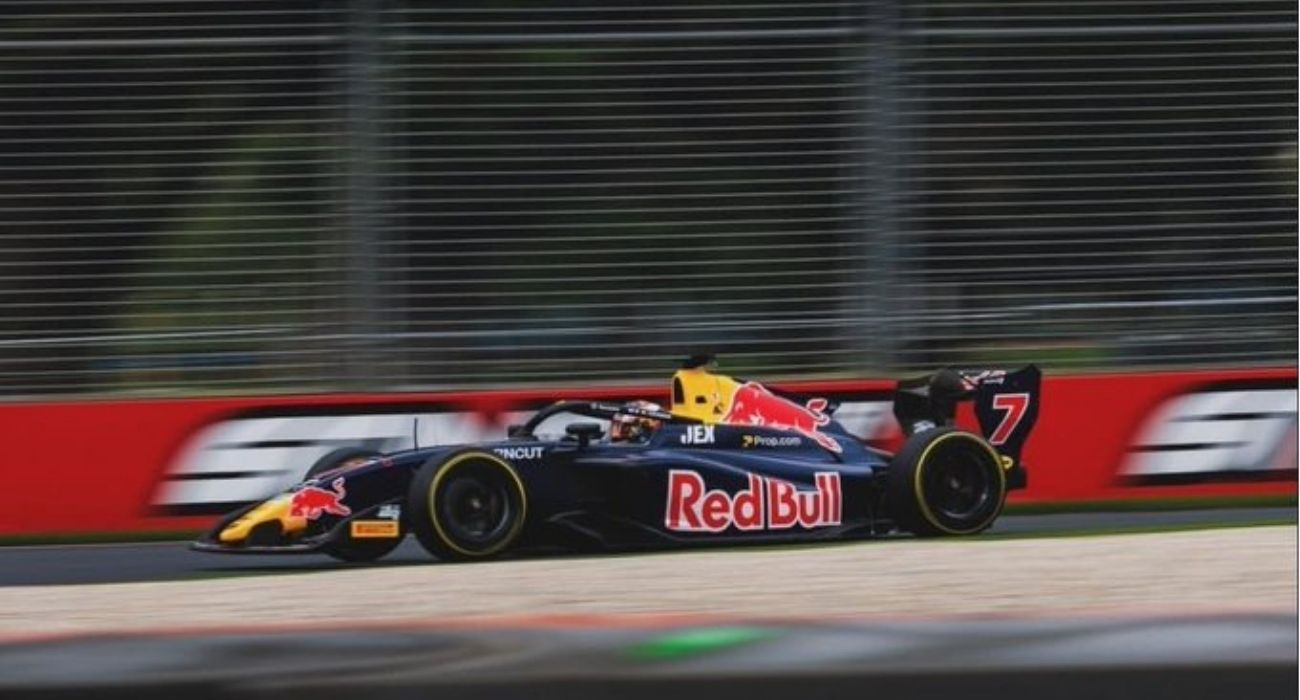F3: Colnaghi finaliz&oacute; 10&deg; y sum&oacute; sus primeros puntos en Australia