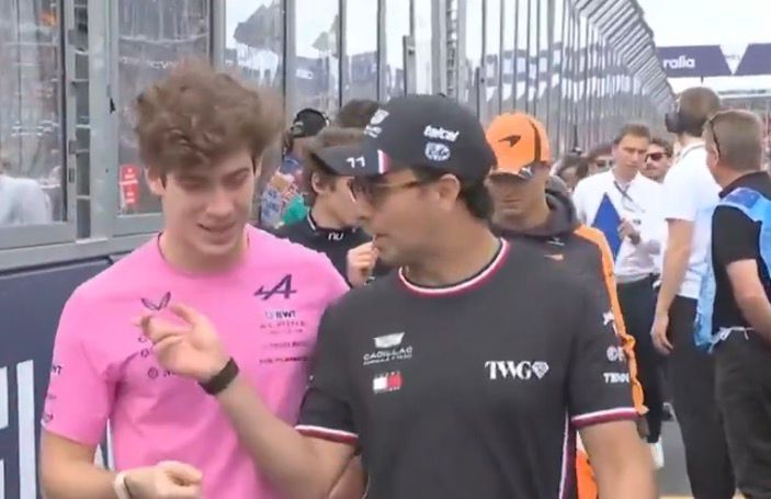 F1: "En la largada hacemos un desastre", el divertido ida y vuelta entre Colapinto y Checo Pérez previo al GP de Australia F1: "En la largada hacemos un desastre", el divertido ida y vuelta entre Colapinto y Checo Pérez previo al GP de Australia