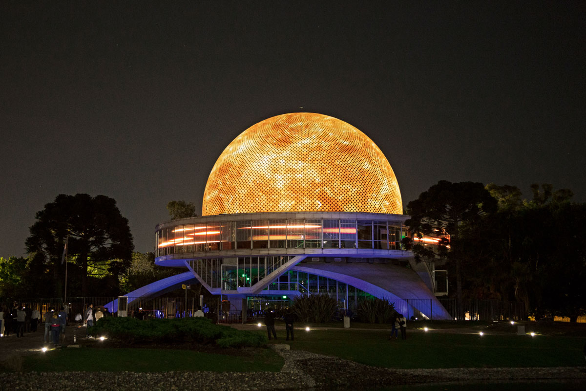 Cuenta regresiva en Buenos Aires: el Planetario se prepara para vivir el regreso de la NASA a la Luna
