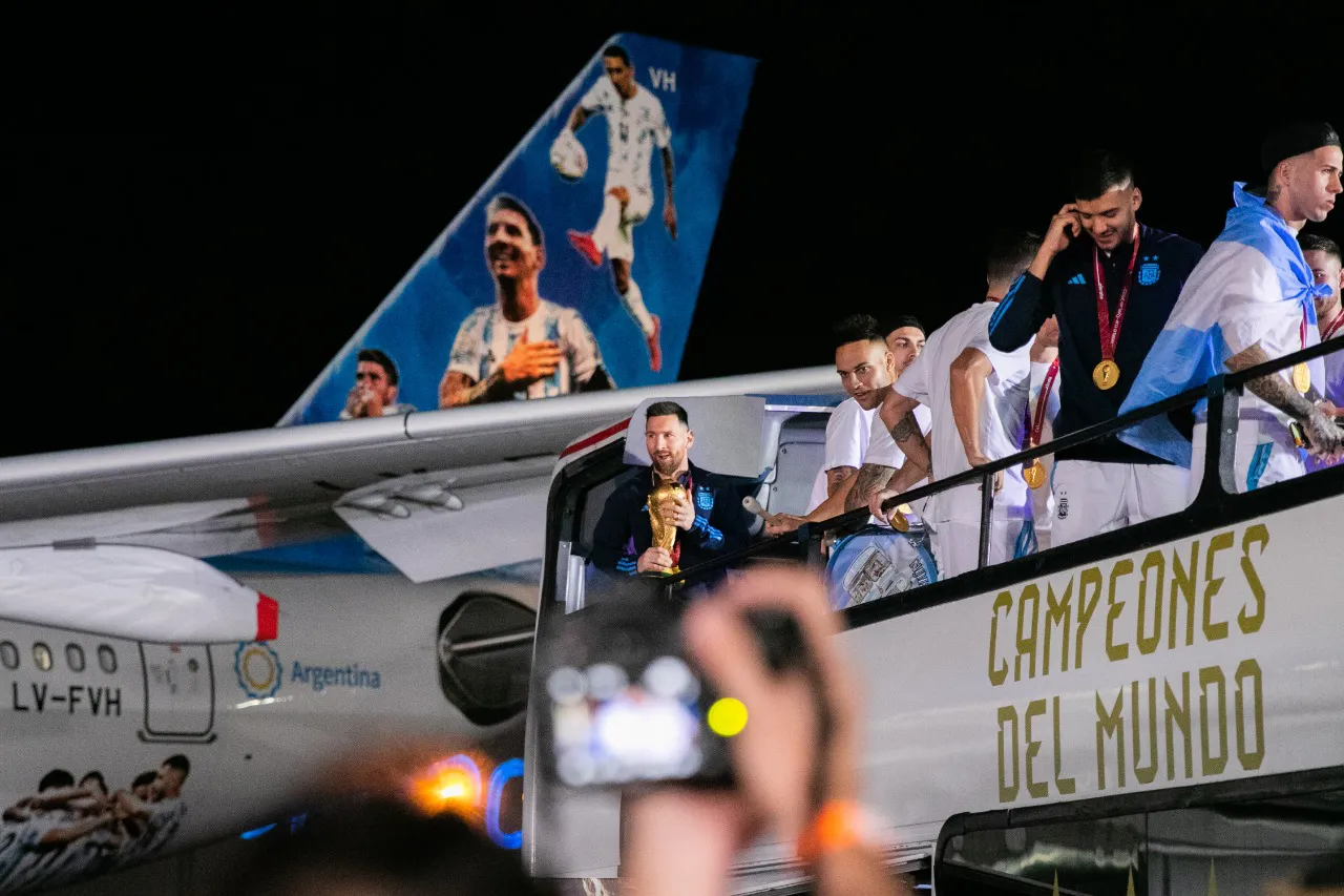 C&oacute;mo armar un viaje low cost al Mundial 2026: trucos clave para gastar menos y ver a la Selecci&oacute;n