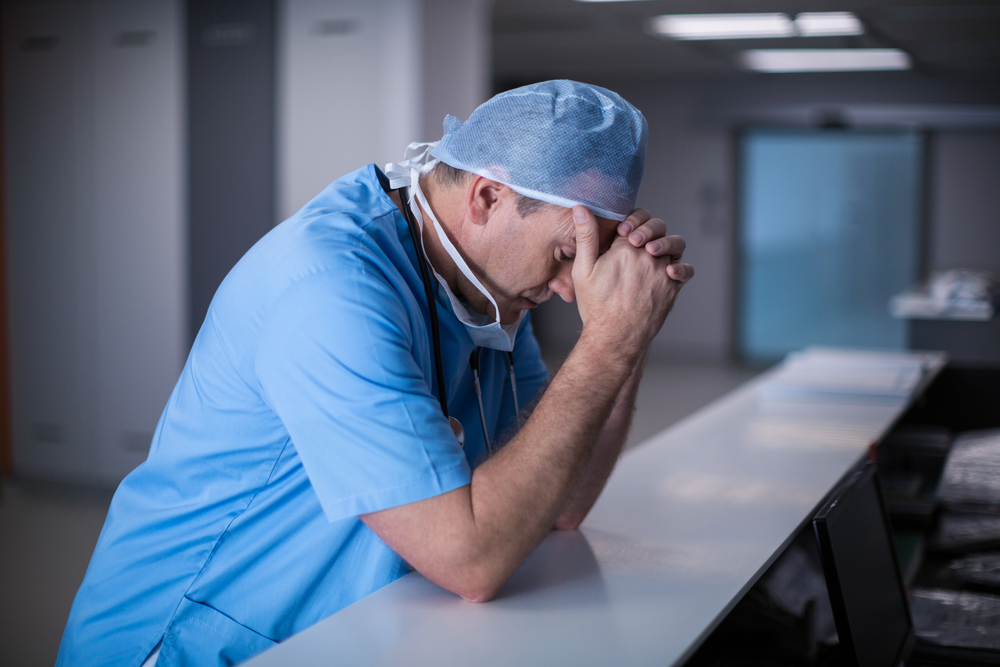 Burnout médico y soluciones tecnológicas: ¿alivio real o nueva fuente de estrés? Burnout médico y soluciones tecnológicas: ¿alivio real o nueva fuente de estrés?