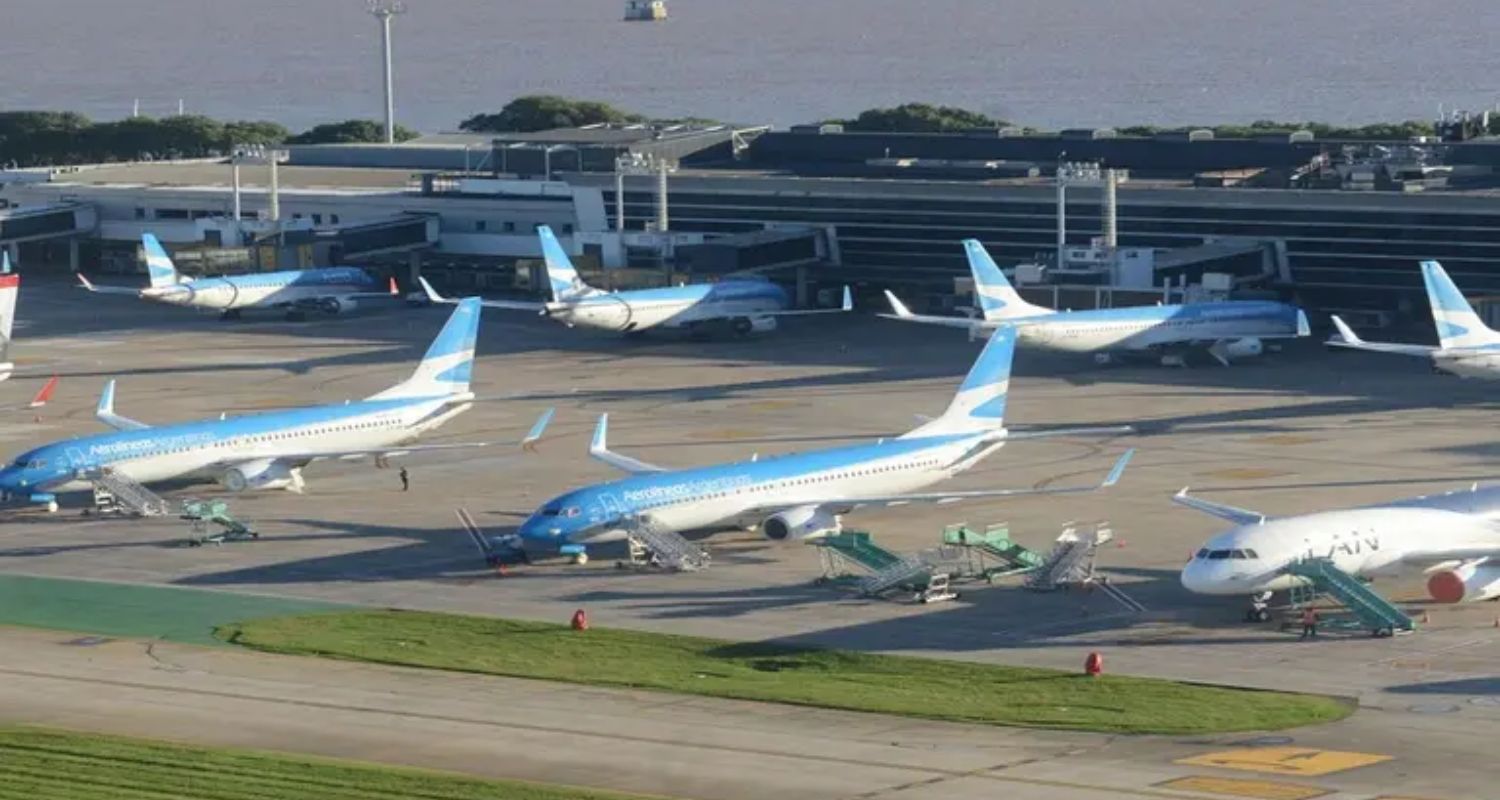 Un trabajador de Aeroparque falleció luego de quedar atrapado en una fuga de gas Un trabajador de Aeroparque falleció luego de quedar atrapado en una fuga de gas