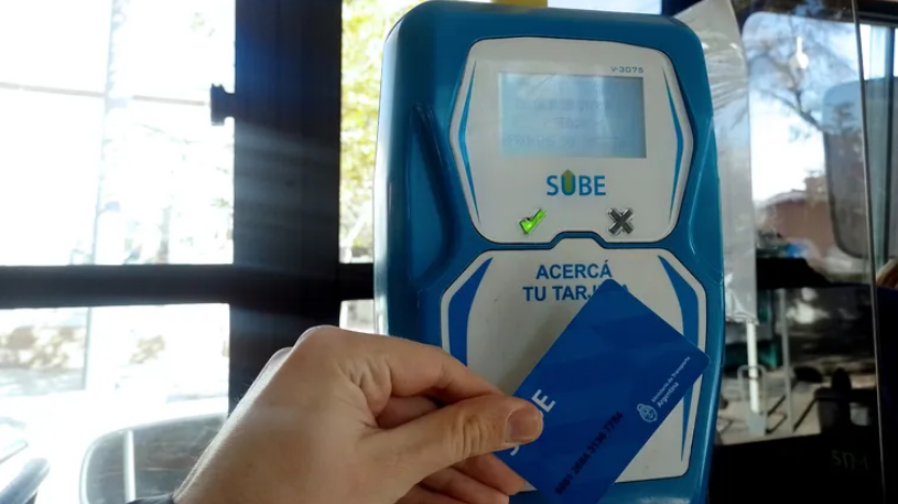 Una nueva medida le permitir&aacute; a las personas con discapacidad viajar gratis con la SUBE sin presentar el certificado