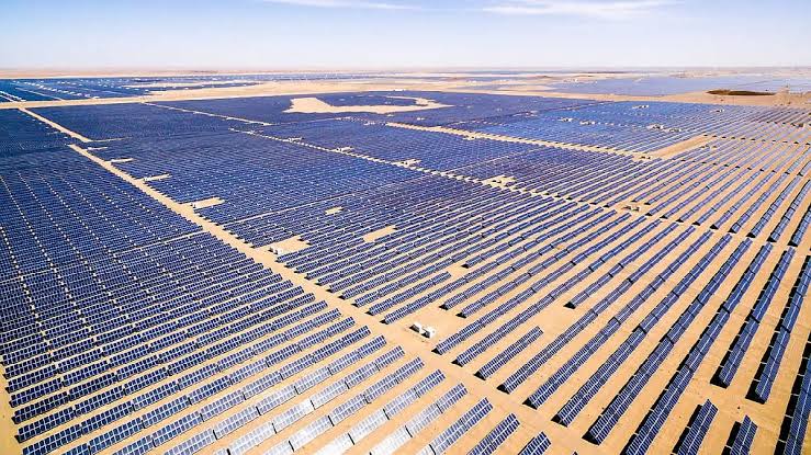 El negocio detrás de los parques solares inteligentes en Argentina: cómo la tecnología está transformando la generación eléctrica El negocio detrás de los parques solares inteligentes en Argentina: cómo la tecnología está transformando la generación eléctrica