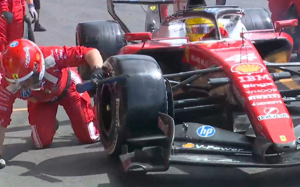 F1: &iexcl;Cuidado Lewis! Hamilton y el ins&oacute;lito momento con un mec&aacute;nico en los boxes del GP de B&eacute;lgica