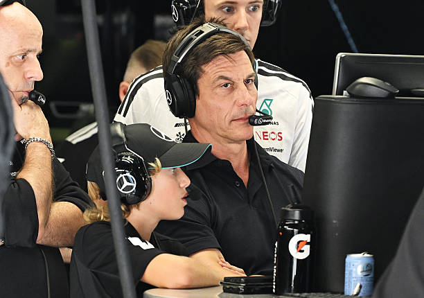 Toto Wolff, preocupado por la pelea entre Antonelli y Russell en Monza: &ldquo;Podr&iacute;a haber acabado en desastre&rdquo;