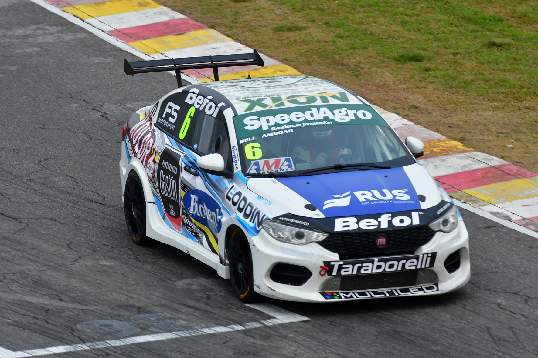 El podio del domingo para la Fiat Competizione El podio del domingo para la Fiat Competizione
