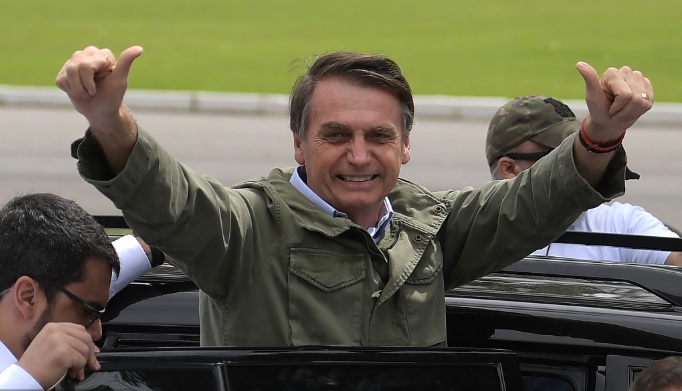 Bolsonaro quita los radares para devolver “el placer de conducir” Bolsonaro quita los radares para devolver “el placer de conducir”