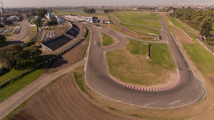 Fiesta y tribuna completa