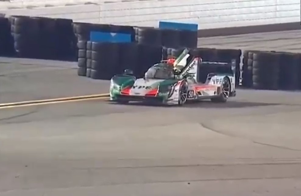 Problemas en el Cadillac de Canapino