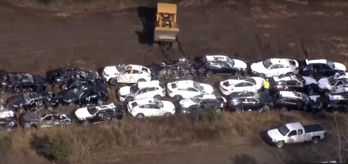 97 BMW, destrozados
