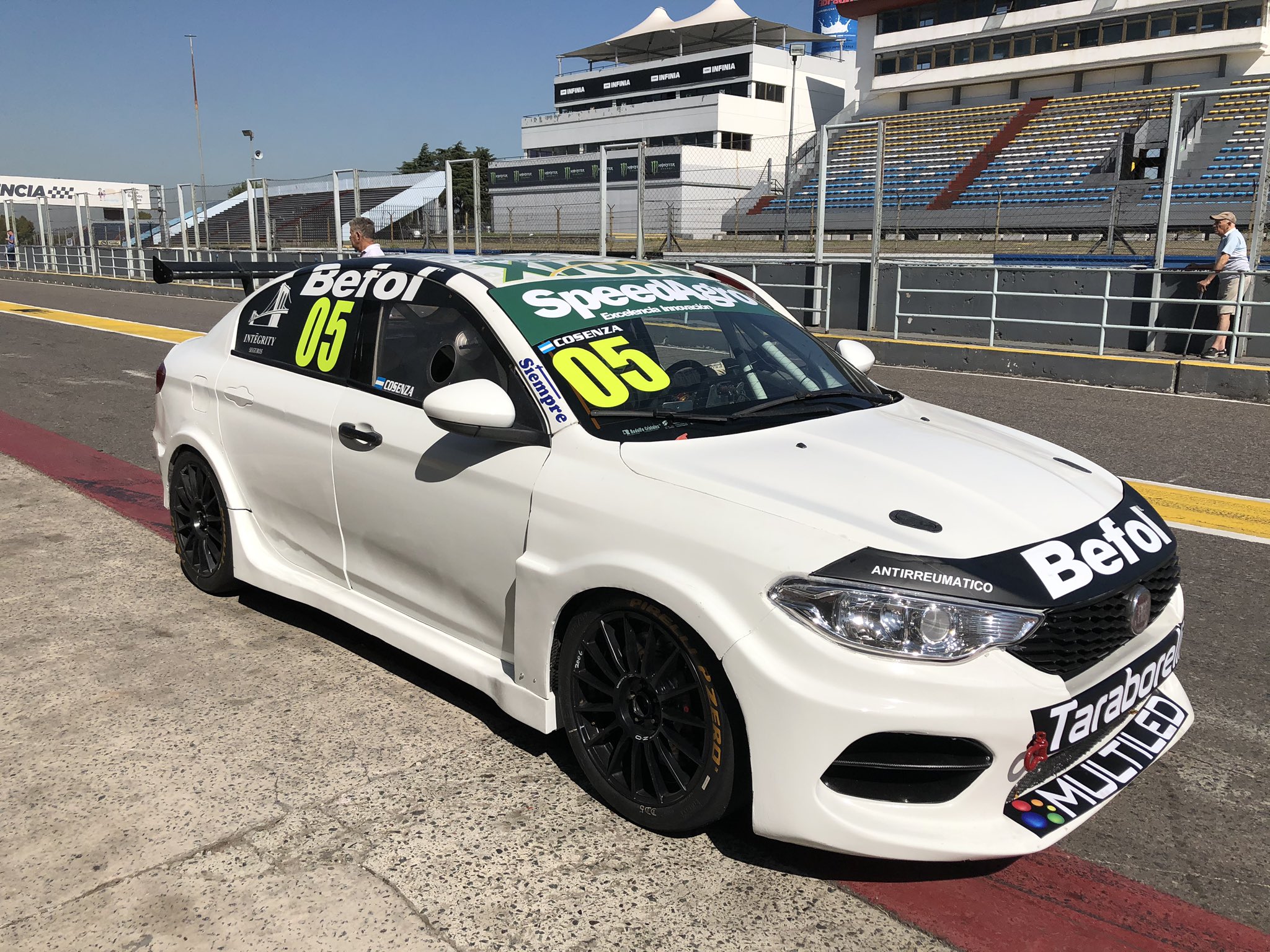 El podio del domingo para la Fiat Competizione en San Juan El podio del domingo para la Fiat Competizione en San Juan