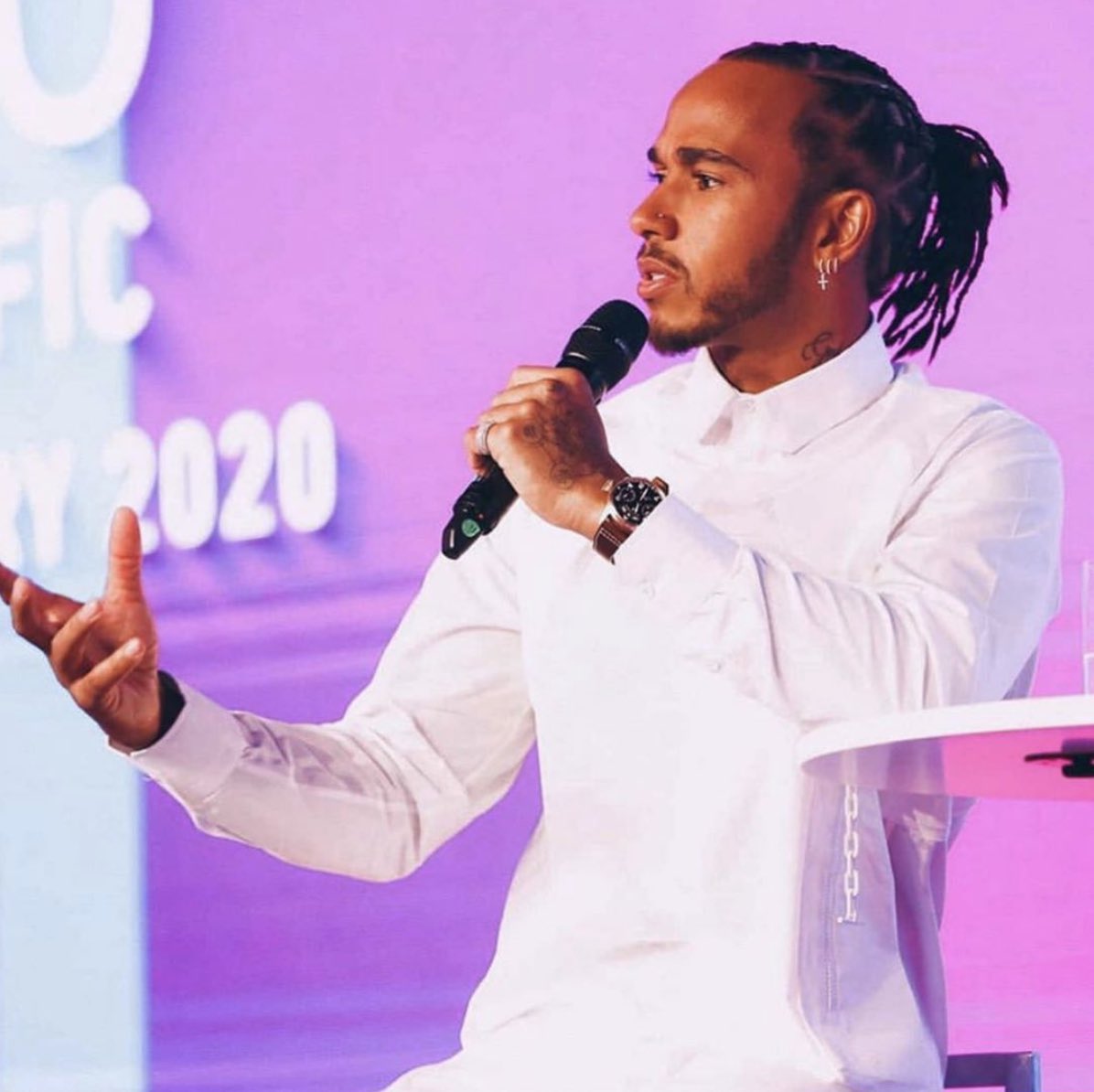 Hamilton, contra el racismo y crítico hacia la Fórmula 1 Hamilton, contra el racismo y crítico hacia la Fórmula 1