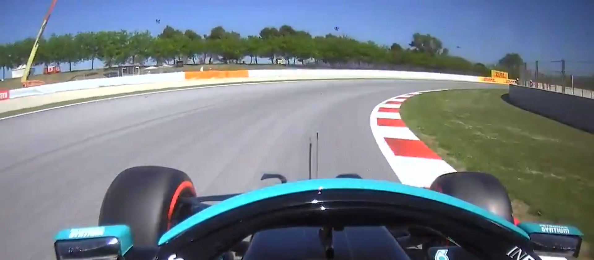 A bordo: la vuelta que le dio la pole 100 a Hamilton